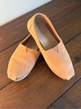 Toms Slip On Leather Shoes Tan Loafer Flats SZ 7